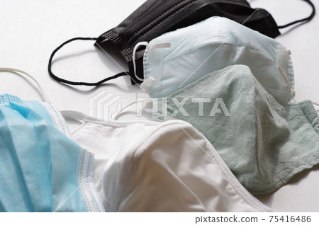 Various types of masks (nonwoven fabric mask, N95 surgical mask, high-performance mask, handmade cloth mask) Various types of masks (nonwoven fabric mask, N95 surgical mask, high-performance mask, handmade cloth mask) 75416486
