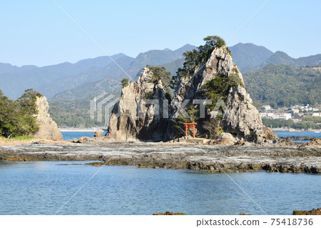 本田島漂浮在那智灣 75418736