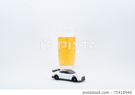 Drinking 3 75418948