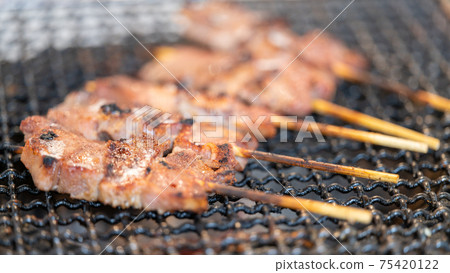 Grilled tongue (pork tongue) charcoal grilled on a shichirin Grilled tongue (pork tongue) charcoal grilled on a shichirin 75420122