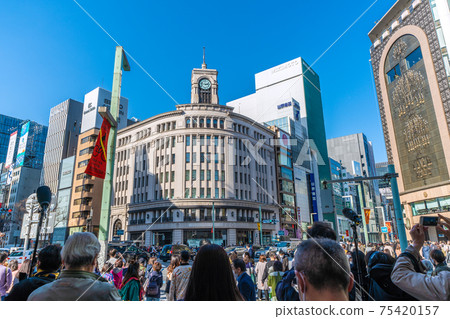 日本東京銀座3.11的東京城市景觀。 14:46。我永遠不會忘記那個時間。聲明重新擴展= 14:46 日本東京銀座3.11的東京城市景觀。 14:46。我永遠不會忘記那個時間。聲明重新擴展= 14:46 75420157