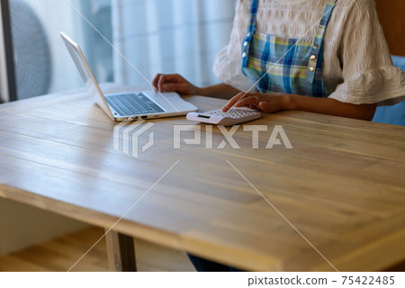 Calculator, computer and housewife 75422485