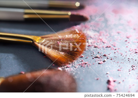 sets makeup brush for professional makeup artist 75424694