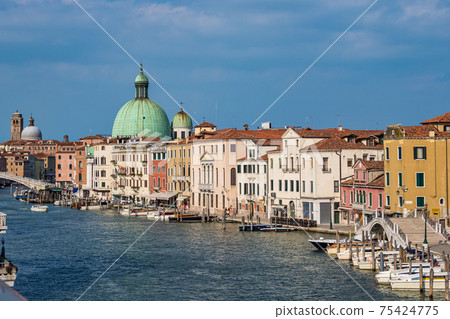 San Simeone Piccolo church on the Grand Canal in Venice, Italy San Simeone Piccolo church on the Grand Canal in Venice, Italy 75424775