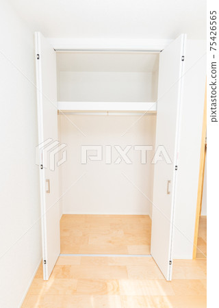 Interior of a new house Interior of a new house 75426565