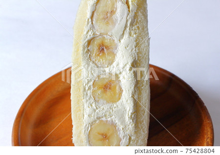 香蕉三明治 75428804