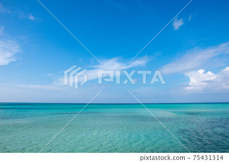 宮古島的鈷藍色景觀 宮古島的鈷藍色景觀 75431314