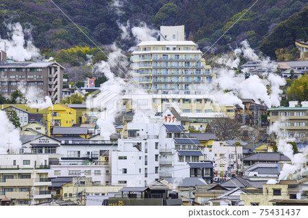 Beautiful scenery seen from the Yukemuri Observatory in Beppu City, Oita Prefecture Beautiful scenery seen from the Yukemuri Observatory in Beppu City, Oita Prefecture 75431437