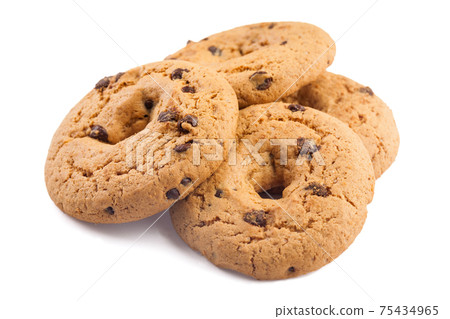 Chocolate chip cookies isolated on white background Chocolate chip cookies isolated on white background 75434965