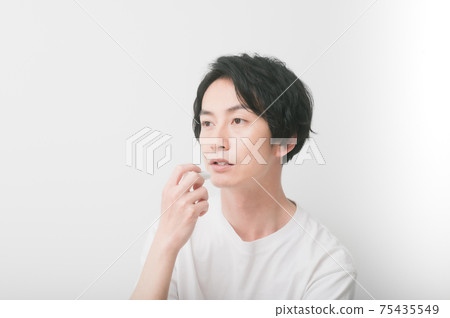 男士化妝品(潤唇膏) 男士化妝品(潤唇膏) 75435549