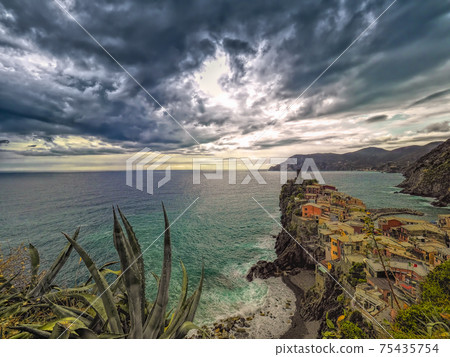意大利五漁村Vernazza,五漁村 意大利五漁村Vernazza,五漁村 75435754