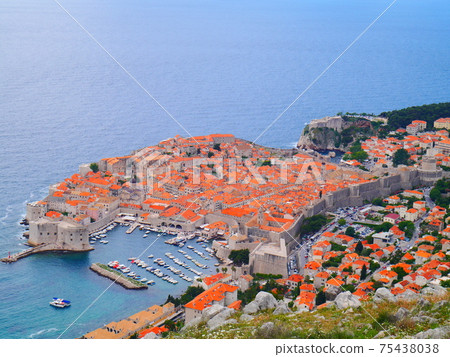 Dubrovnik, a world heritage city Dubrovnik, a world heritage city 75438038