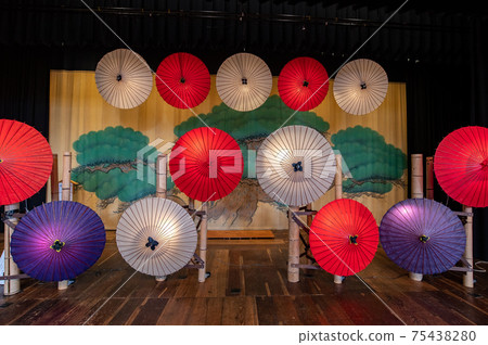 The emotion of the playhouse Yachiyoza 75438280