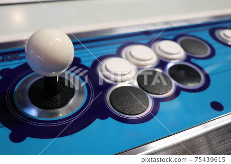 遊戲中心 75439615