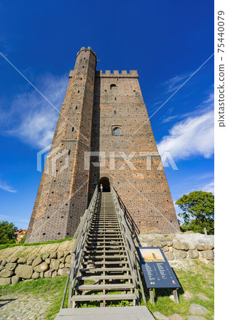 Sunny view of the The famous tower - Karan Sunny view of the The famous tower - Karan 75440079