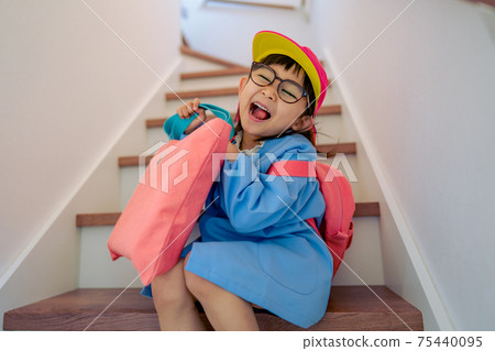 Kindergarten children in uniform preparing for admission Kindergarten children in uniform preparing for admission 75440095