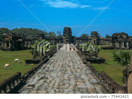 Angkor entrance sidewalks Angkor entrance sidewalks 75441421