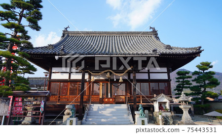 塔蒙吉寺地藏和風車 塔蒙吉寺地藏和風車 75443531