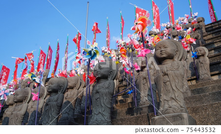 Tamonji Temple Jizo and Windmill 75443532