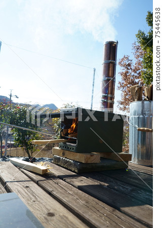 Bonfire with your own rocket stove 75445638