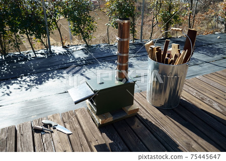 用自己的火箭爐篝火 75445647