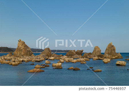 Hashima Rock 75446937