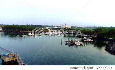 Guatemala, the port of Puerto Quetzal 75446943