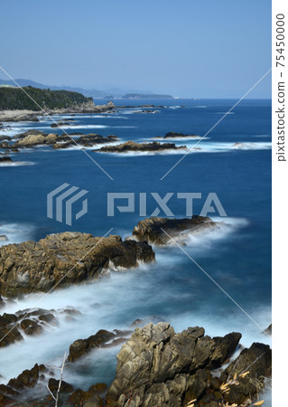 從Kajitorizaki延伸至Tomeizaki的海岸線景觀 從Kajitorizaki延伸至Tomeizaki的海岸線景觀 75450000