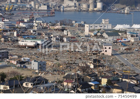 Ofunato, about a month after the Great East Japan Earthquake 75450499
