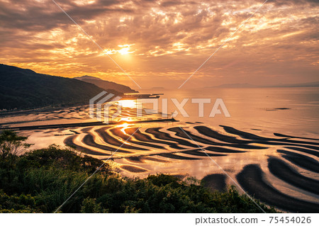 Okoshiki Coast (Uto City, Kumamoto Prefecture) 75454026