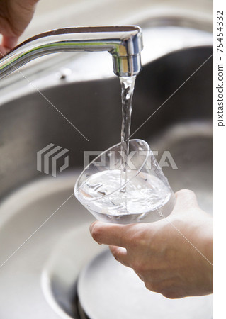 自來水 75454332