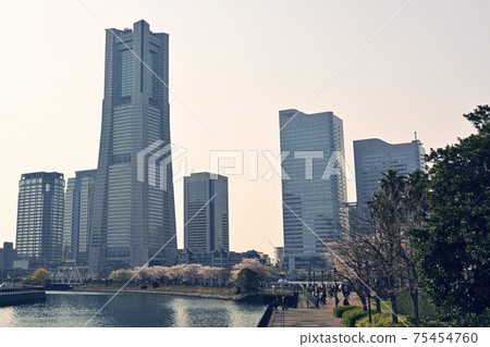 Yokohama Minato Mirai 75454760