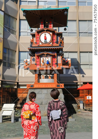[愛媛縣]麥當娜看著Botchan Karakuri鐘（道後溫泉） 75457950