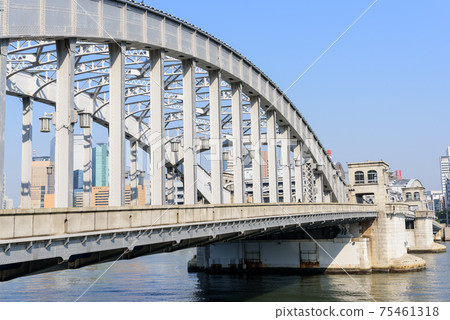 Cityscape Kachidoki Bridge over the Sumida River, Chuo-ku, Tokyo 75461318