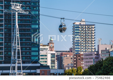 Yokohama cityscape of Japan New scenery of Yokohama with ropeway ・ Ropeway connecting Sakuragicho station square to Canal Park Yokohama cityscape of Japan New scenery of Yokohama with ropeway ・ Ropeway connecting Sakuragicho station square to Canal Park 75462466