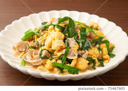 Chinese chive ball with pork Chinese chive ball with pork 75467905