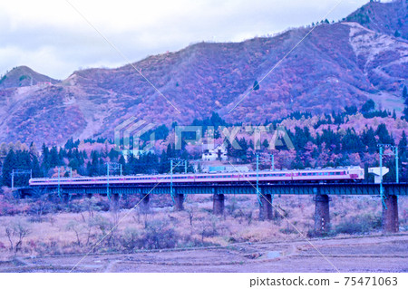 舊時特快列車 75471063