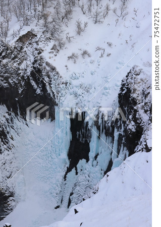 Shari, Hokkaido Freezing Frepe Waterfall 75472751