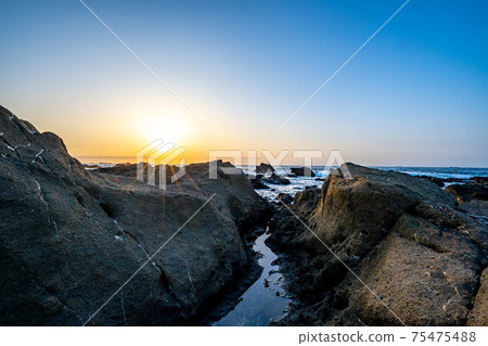 Nojimazaki, the southernmost sunrise Nojimazaki, the southernmost sunrise 75475488