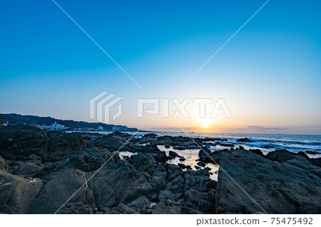 Nojimazaki, the southernmost sunrise Nojimazaki, the southernmost sunrise 75475492