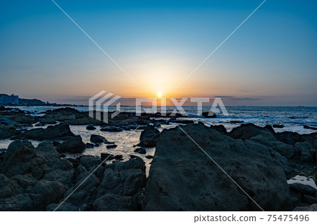 Nojimazaki, the southernmost sunrise Nojimazaki, the southernmost sunrise 75475496
