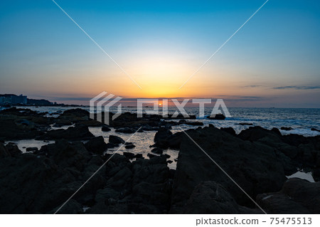 Nojimazaki, the southernmost sunrise Nojimazaki, the southernmost sunrise 75475513