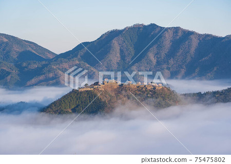 從立雲峽看到的武田城堡和雲海 75475802