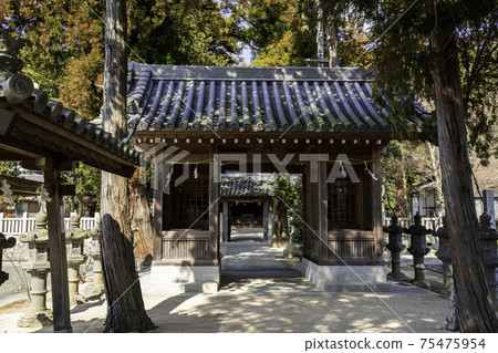 Yuga Shrine Zuijin Gate Wake Town, Okayama Prefecture 75475954