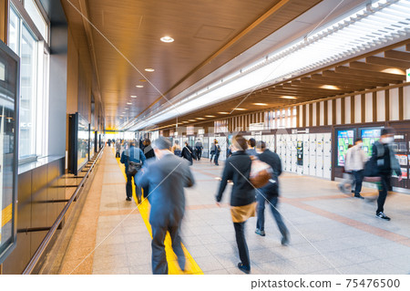 Station concourse passage Station concourse passage 75476500