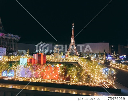 Eiffel Tower in Fuji-Q Highland 75476939