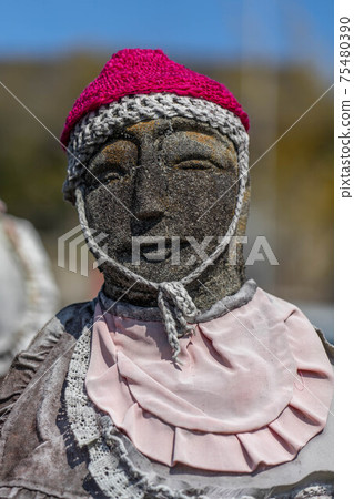 Sofuekannon 75480390