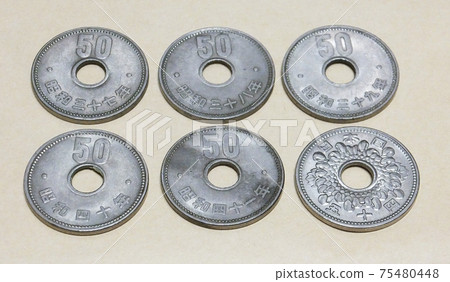 50 yen coin, old coin 50 yen coin, old coin 75480448