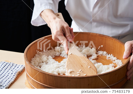 切飯的壽司工匠 75483179