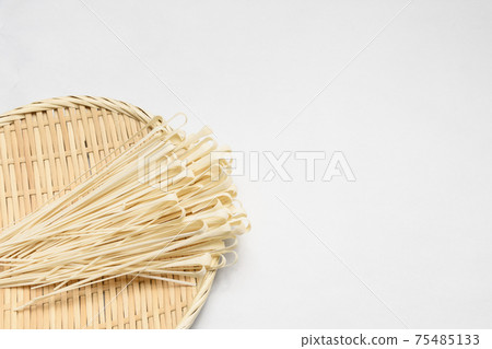 Inaniwa udon dried noodles hairpin Inaniwa udon dried noodles hairpin 75485133